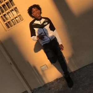 Meet your Posher, Damani